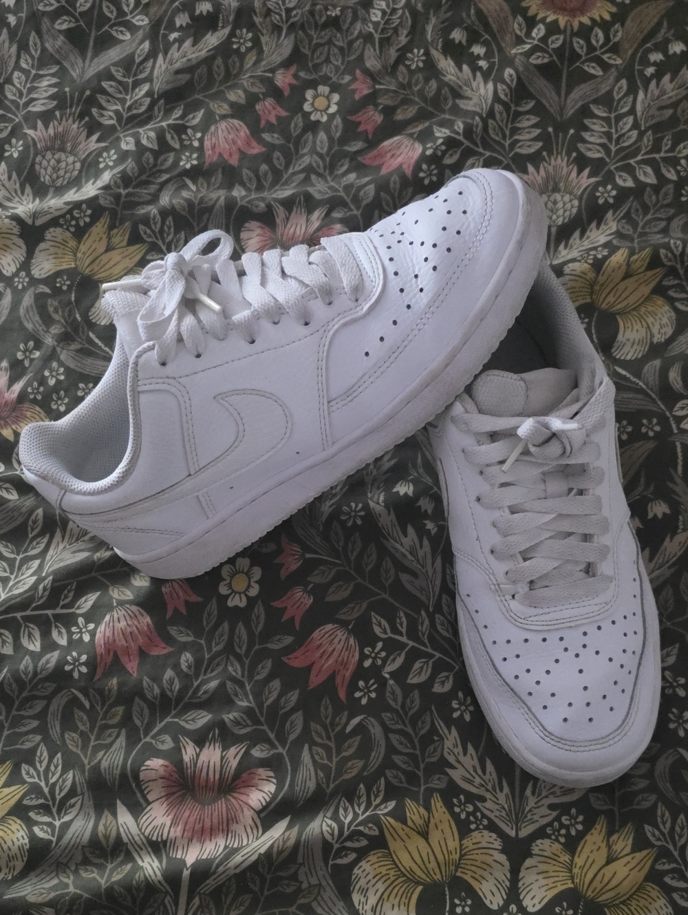 Nike Womens Court Vision White Low-Top Women's Sneakers
